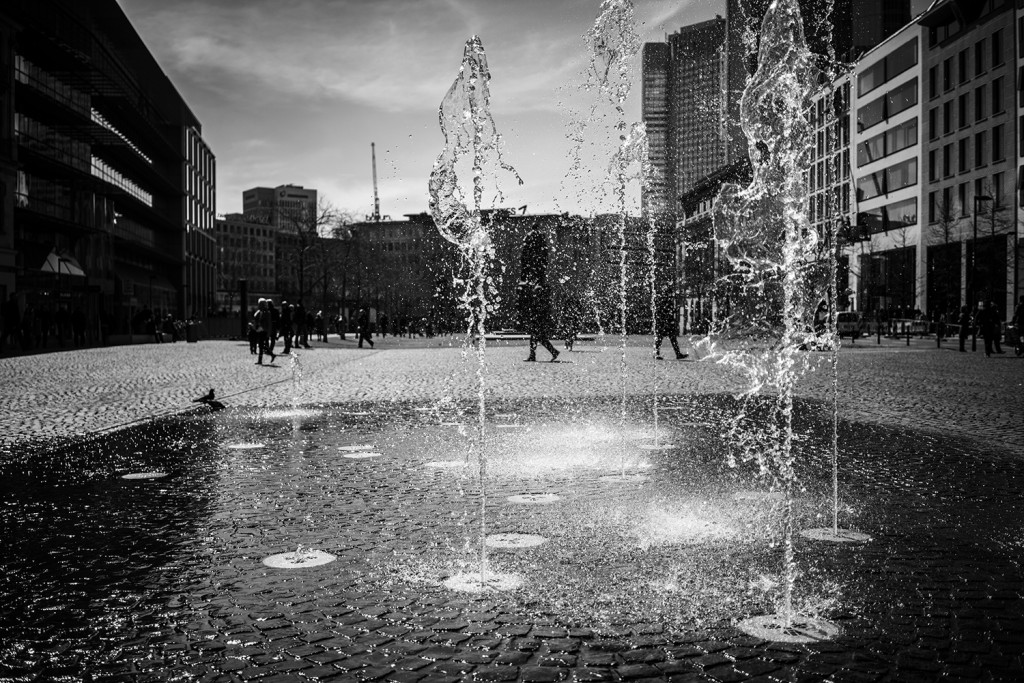 Tuesday, April 7th, 2015 in Frankfurt - City - Number 098 of 366mm Fountains at  the "Goetheplatz"